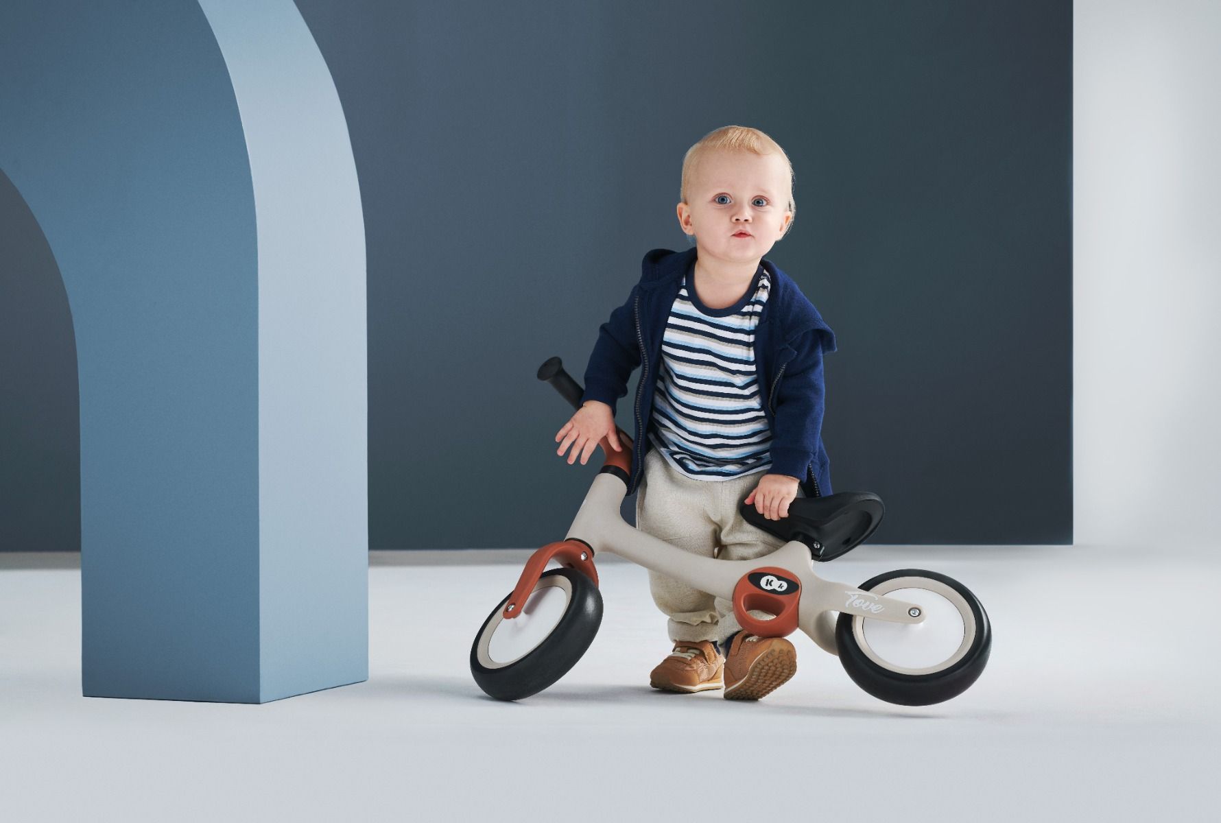 TOVE Balance Bike for Toddlers - Lightweight, Foldable & Durable with Adjustable Seat by Kinderkraft at www.brixbailey.com