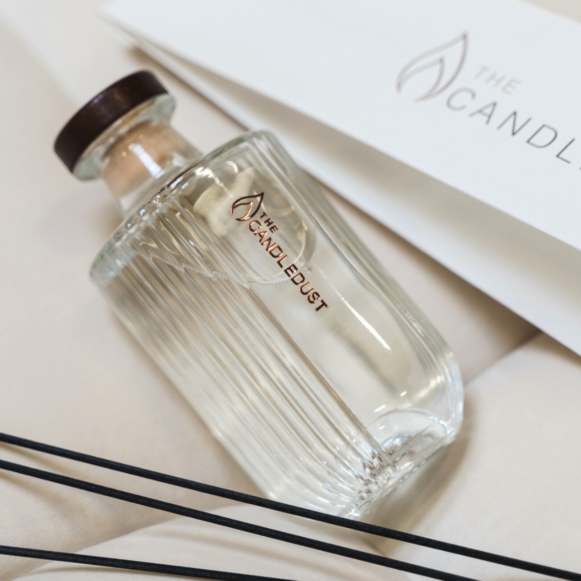 Breeze Room Diffuser – Modern Elegance with Fresh Fragrance by Candledust at www.brixbailey.com