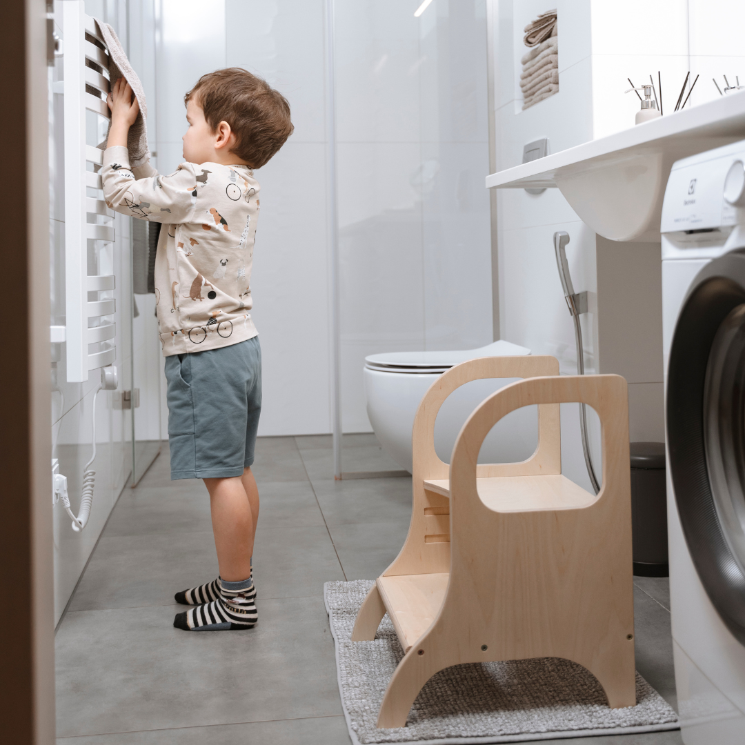 MIIMO Adjustable Step Stool – Montessori-Inspired, 100kg Capacity by Ette Tete at www.brixbailey.com