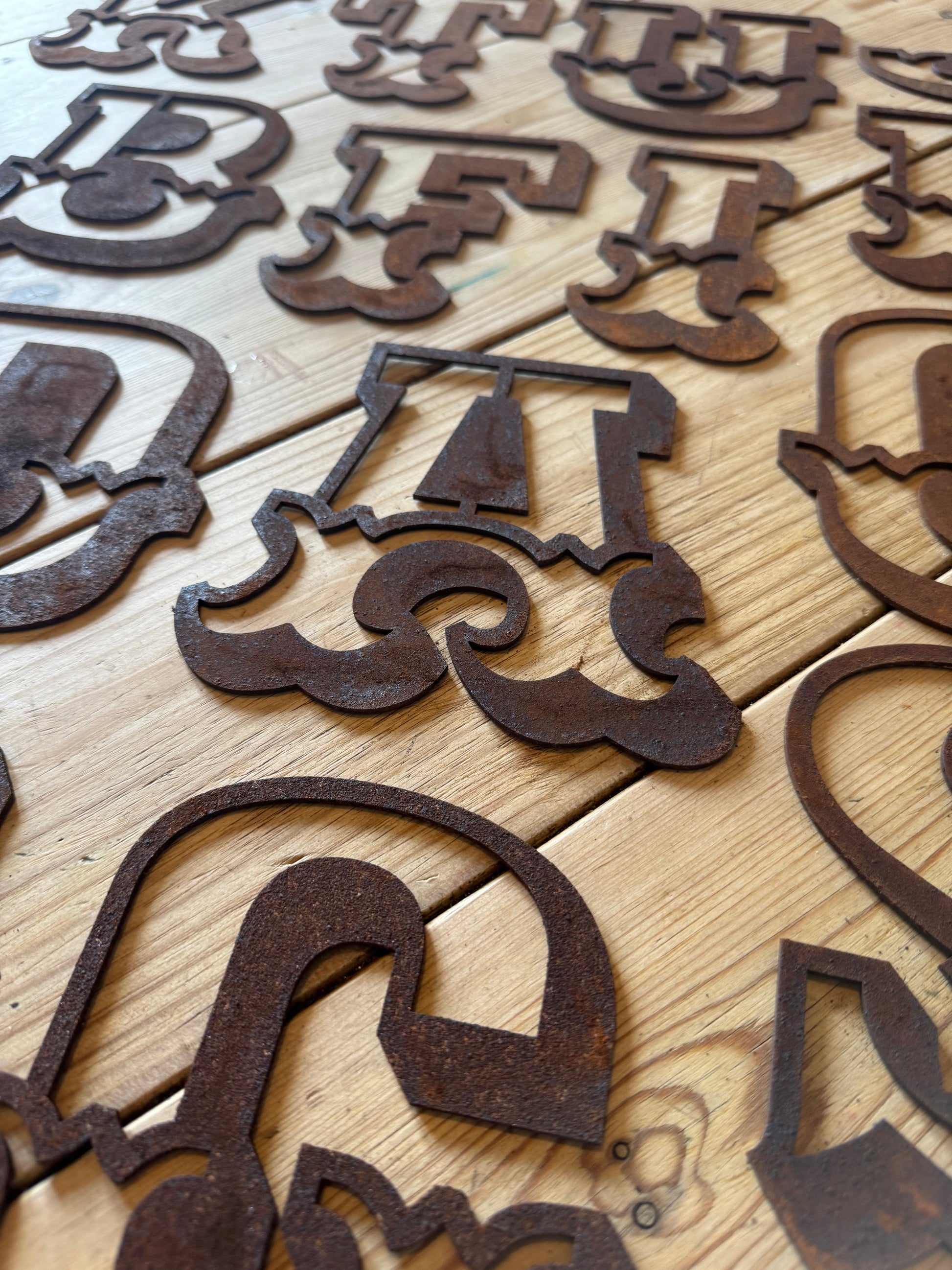 Rusty 5" Carnival Metal Letters A-Z