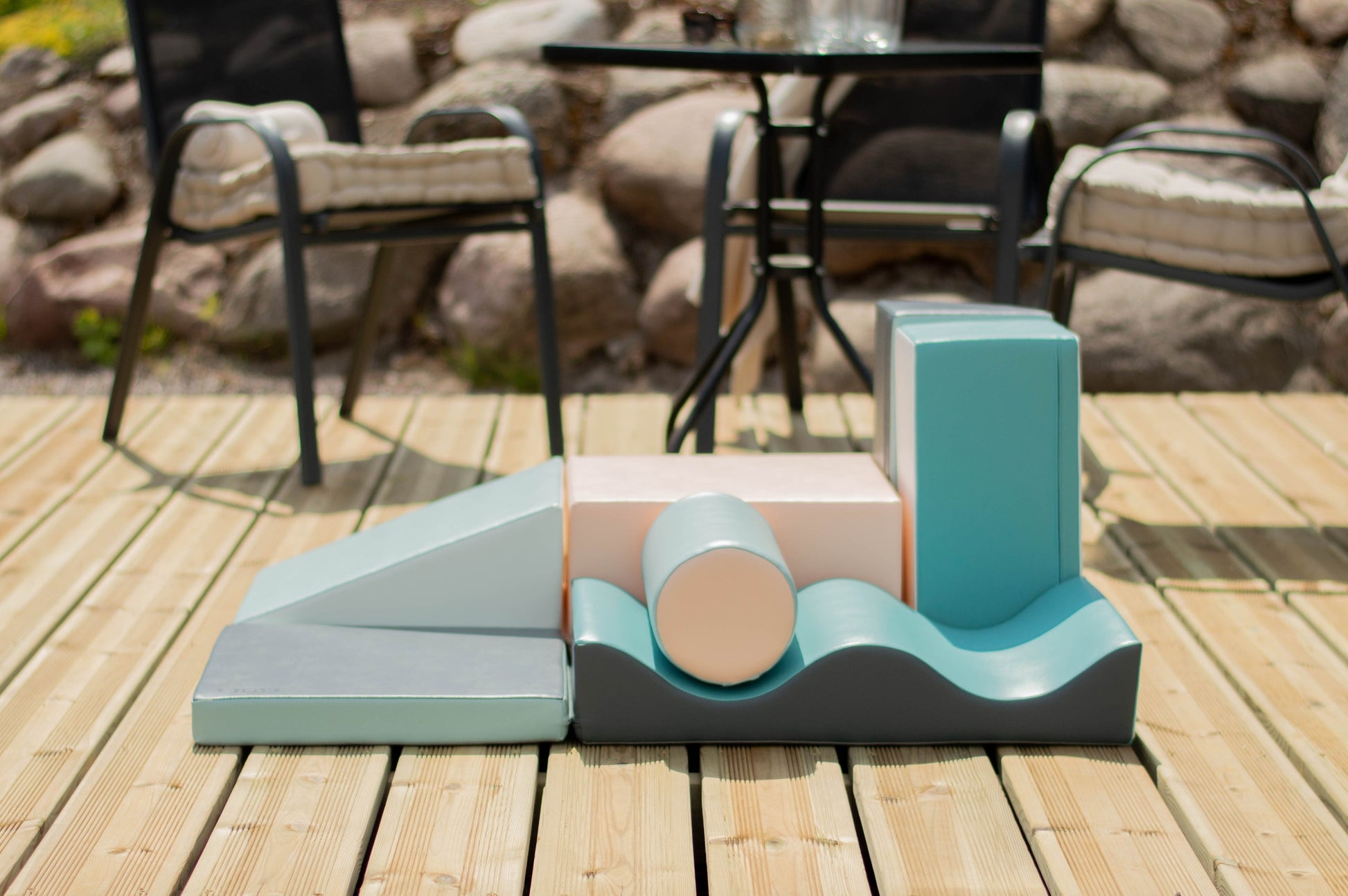 bold and vibrant iglu discoverer 7-piece pastel soft play block set for creative building