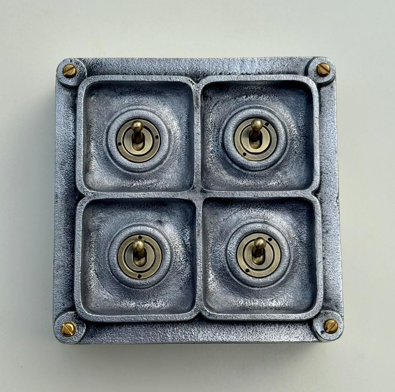 4 Gang 2 Way Solid Cast Metal Conduit Light Switch Industrial