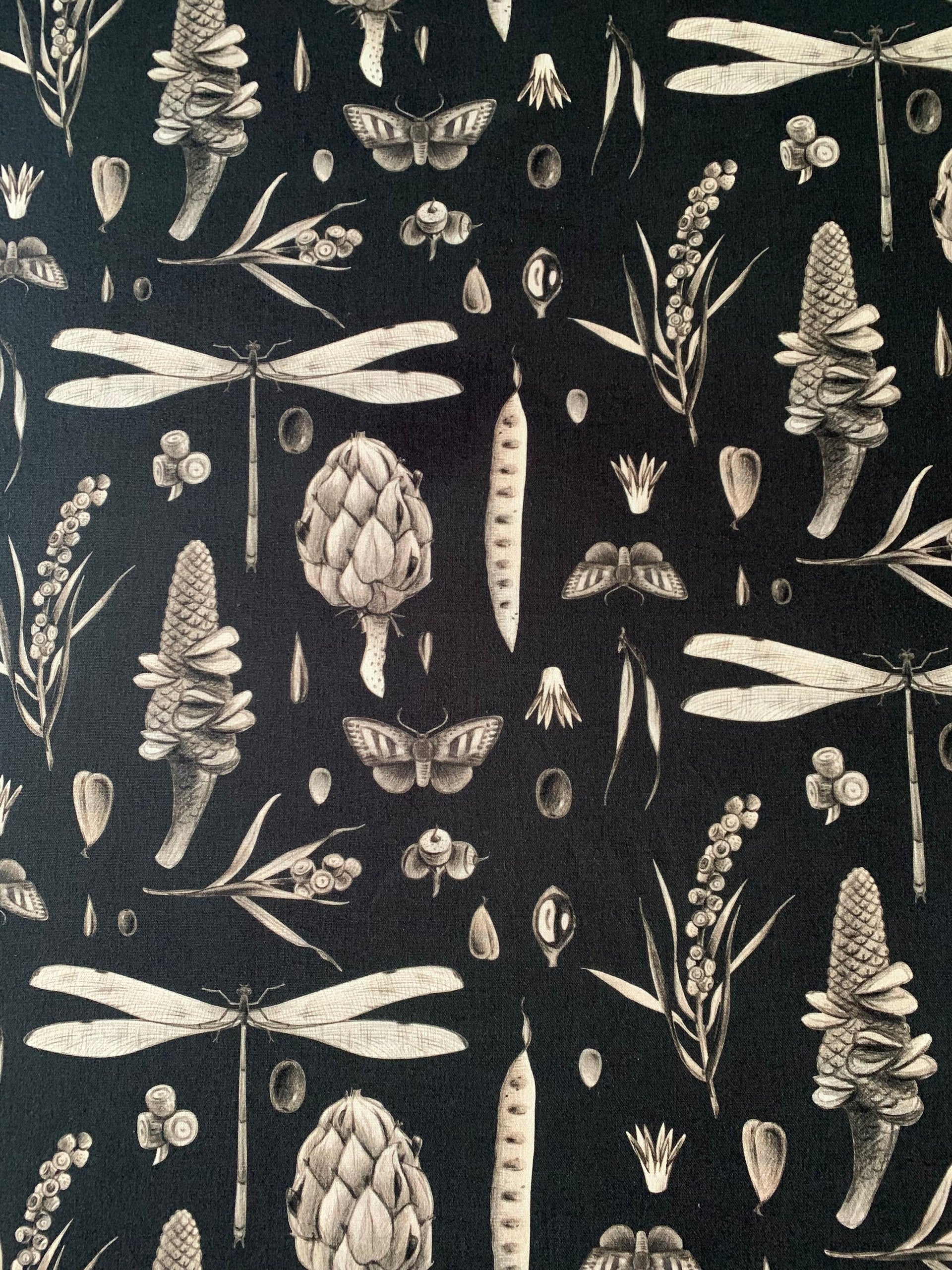 Ladies' Apron - Seeds Carbon