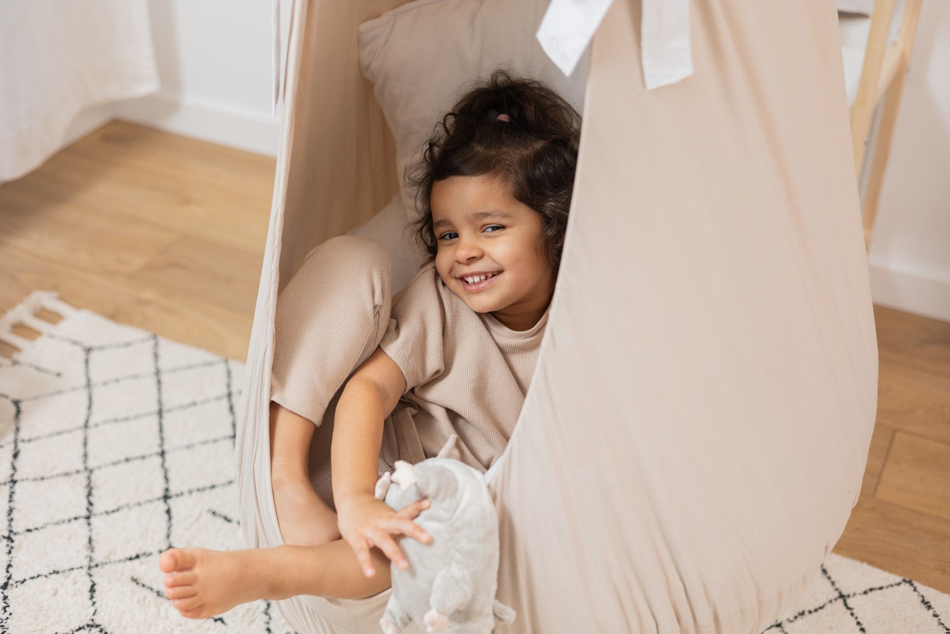 Large Cocoon Hammock "Wonderful Meringue"