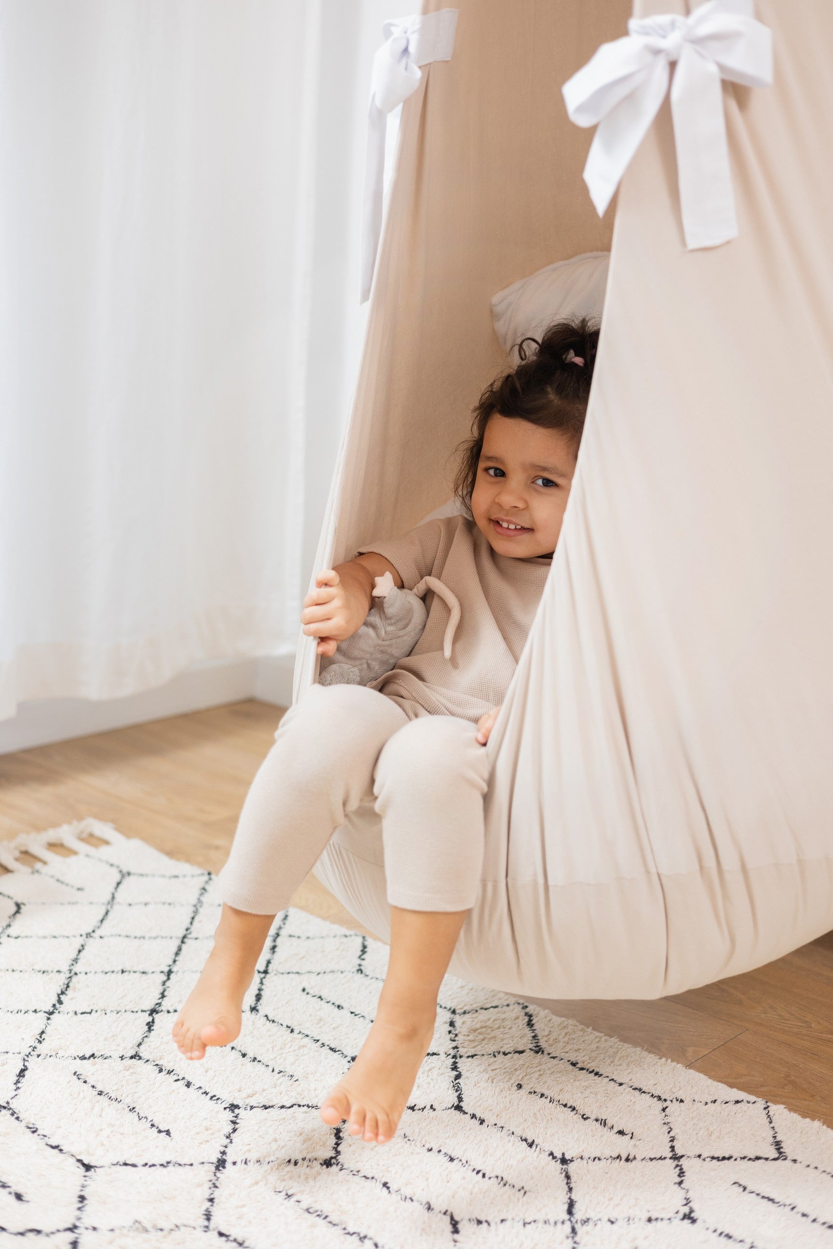 Large Cocoon Hammock "Wonderful Meringue"