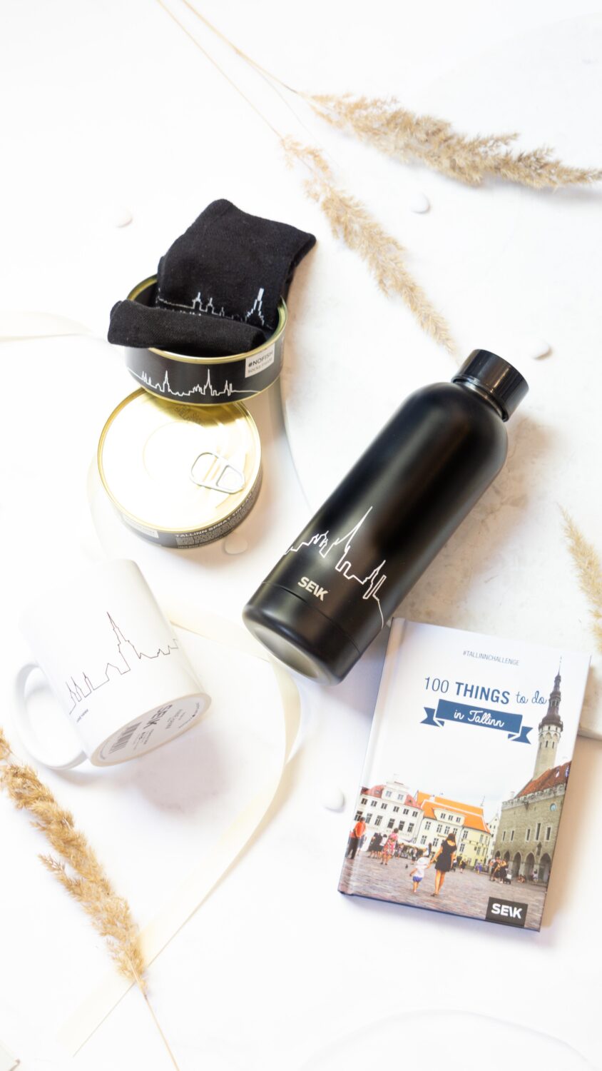 functional 500ml stainless steel water bottle with tallinn skyline design on a clean white background