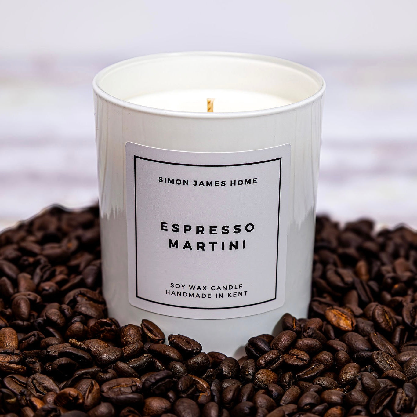 Handcrafted sustainable candles by independent makers from the UK, Europe, and USA — women-led, men-led, and family-run brands available at Sostter.