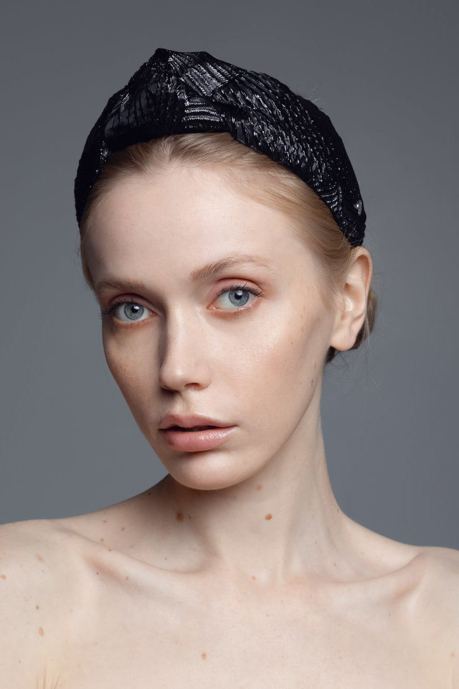 EVA OHERJUS: Handmade Accessories for Timeless Elegance