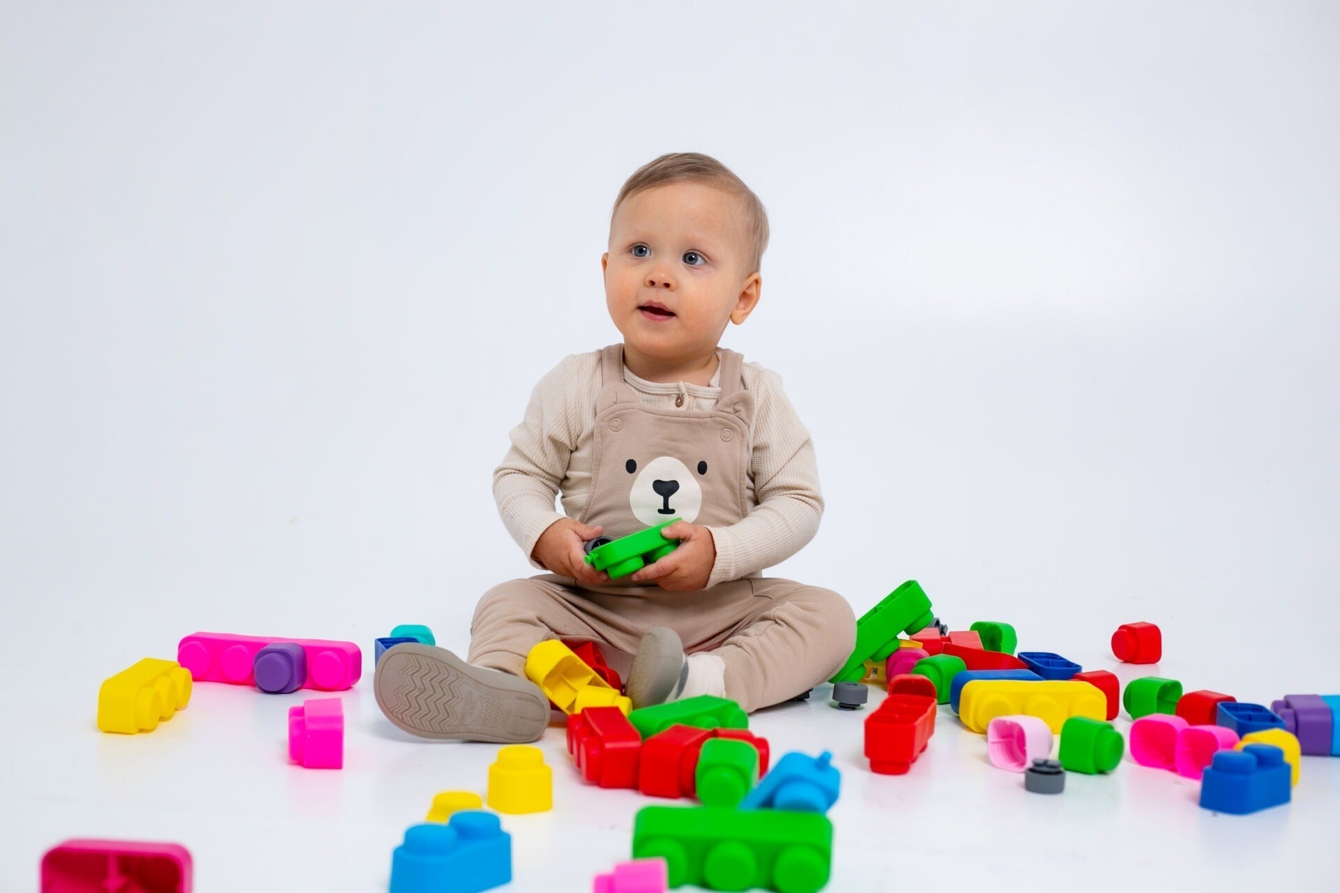 Gerardo's Toys wooden children's toys, LED dollhouses, JUMPY bouncing animals, and educational play sets made near Tallinn in Estonia at Sostter