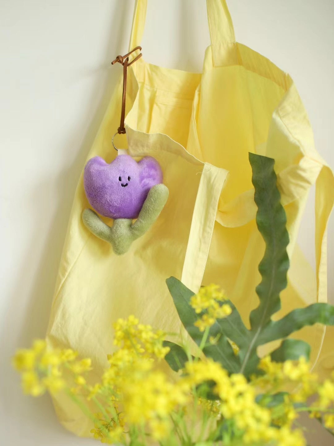 Spring Tulip Bag Charm in White