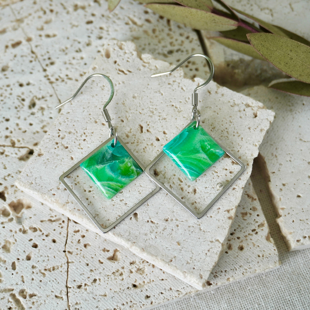 Precious Hook Square