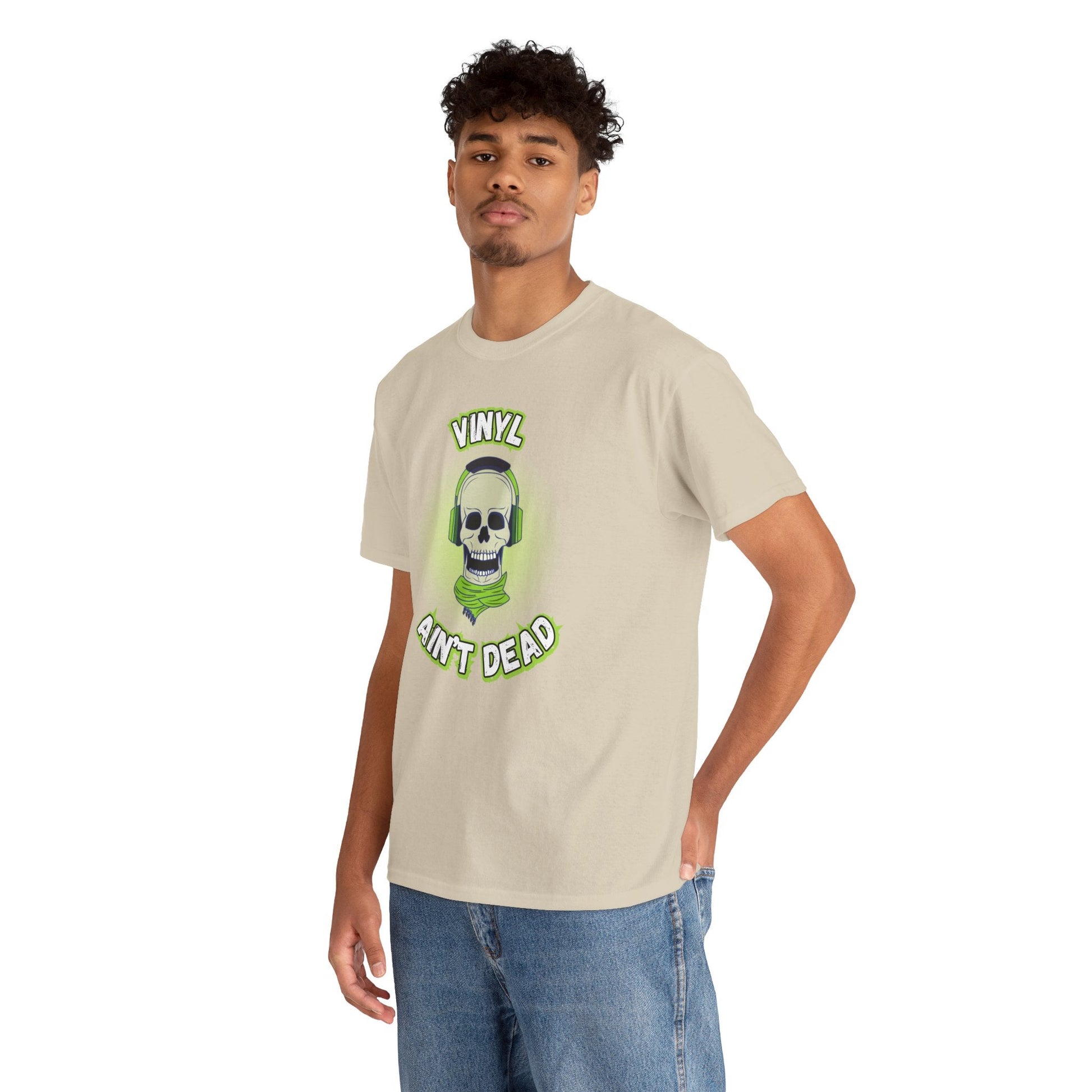 Vinyl Ain't Dead Headphones Men's T-Shirt