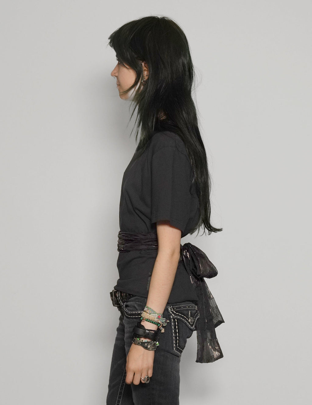 ST Lined Logo Tie-Tee in Black with Black & Gold Tie