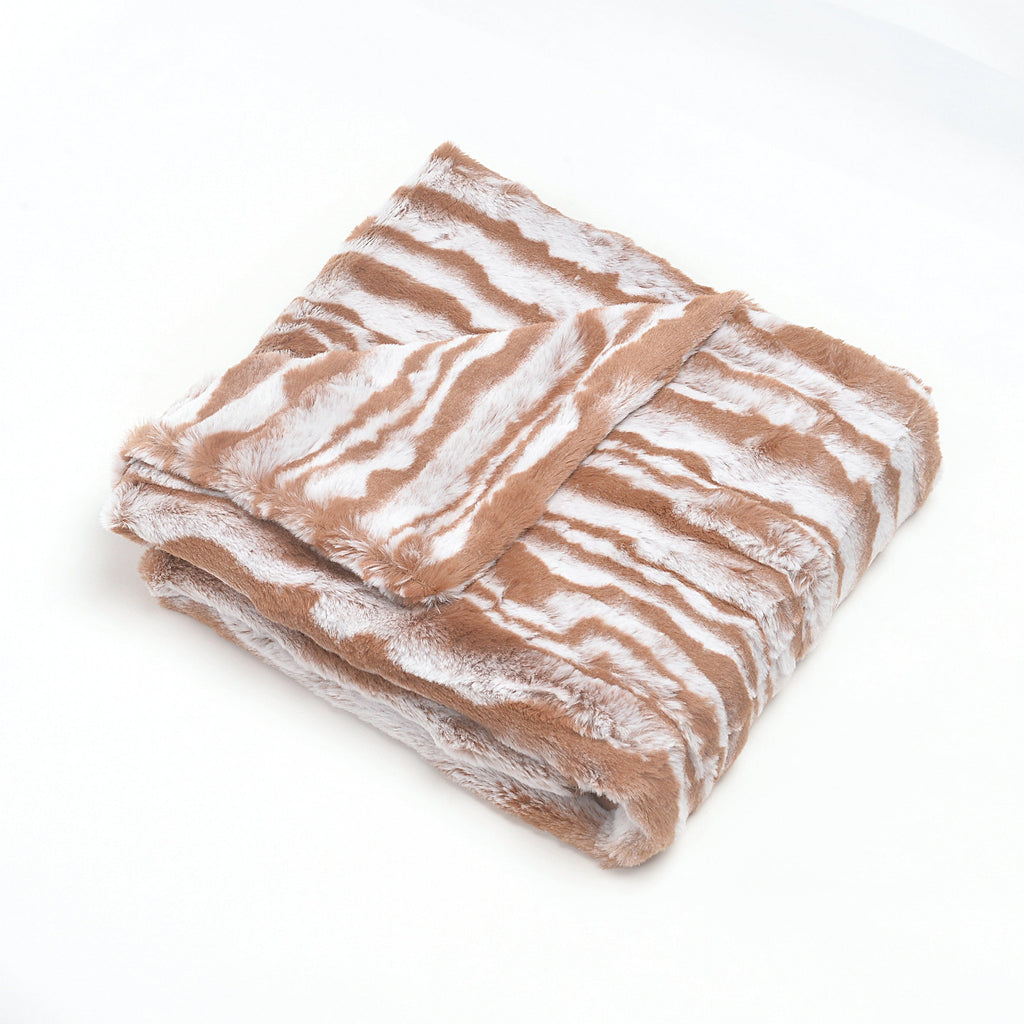 Luxury Tan Wavy Fur Blanket