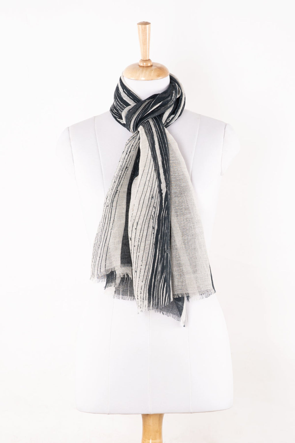 Stripy Strokes Print Linen Cotton Scarf - Black and White