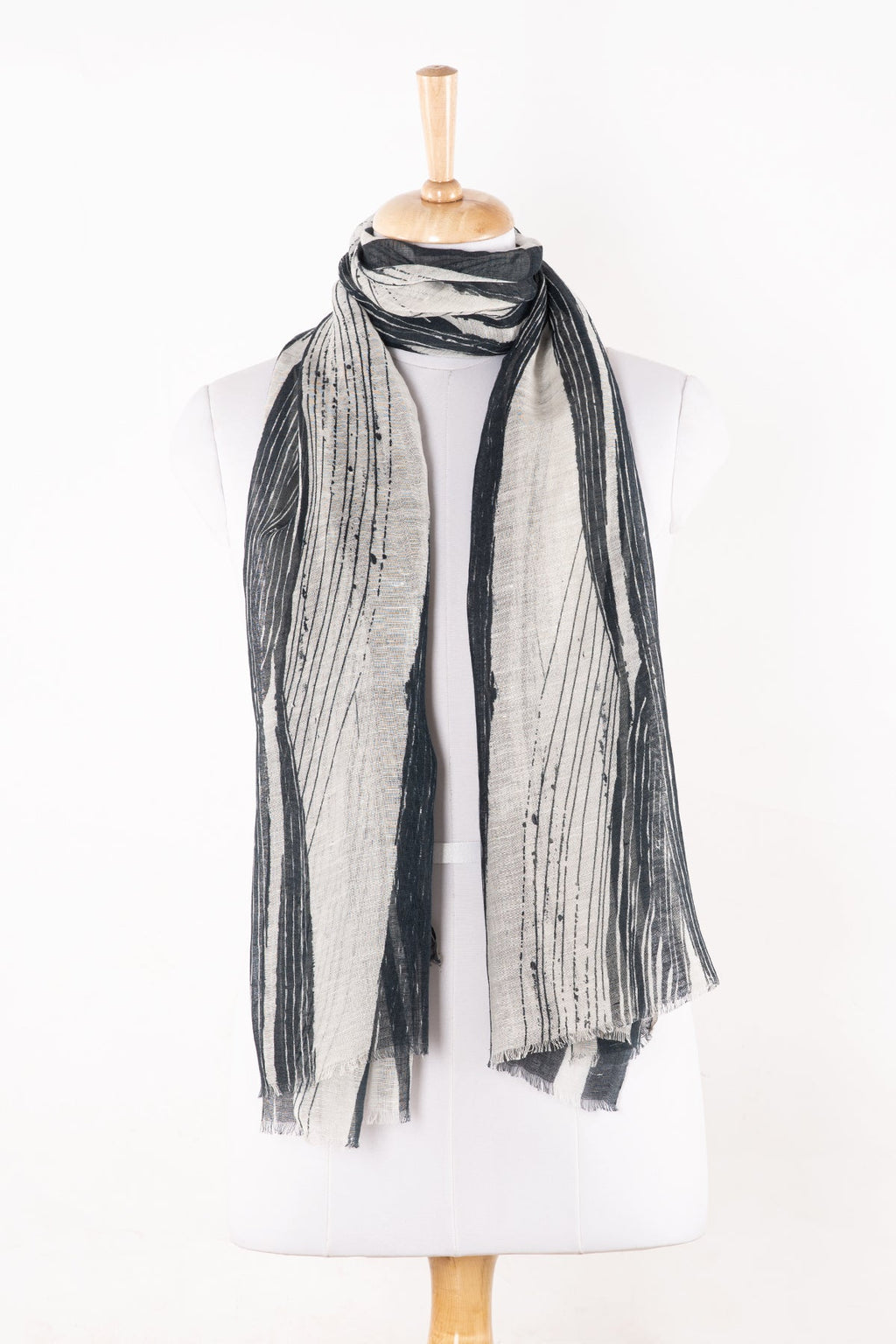Stripy Strokes Print Linen Cotton Scarf - Black and White