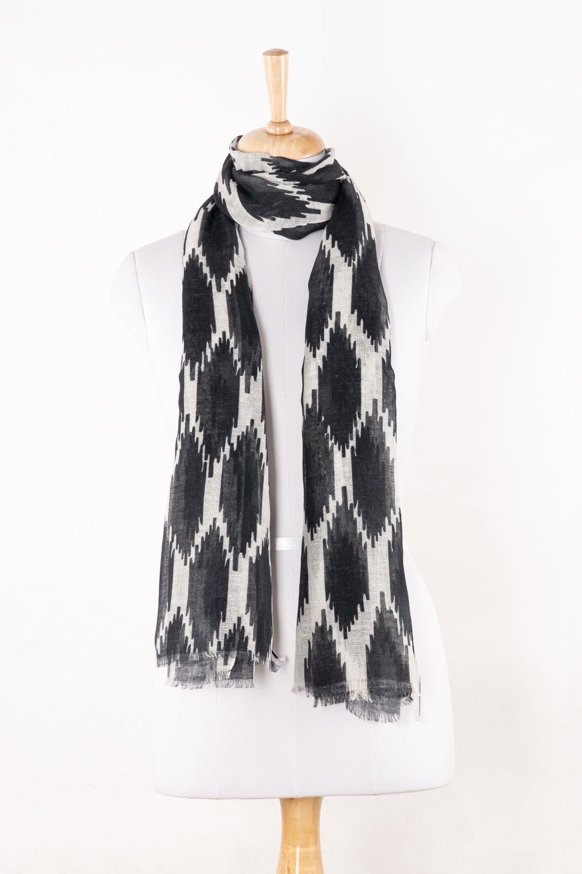 Ikat Printed Linen Scarf - Black White