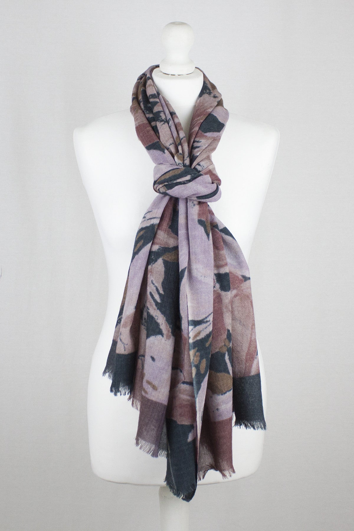 Flower Show Merino Wool Scarf - Navy Pink