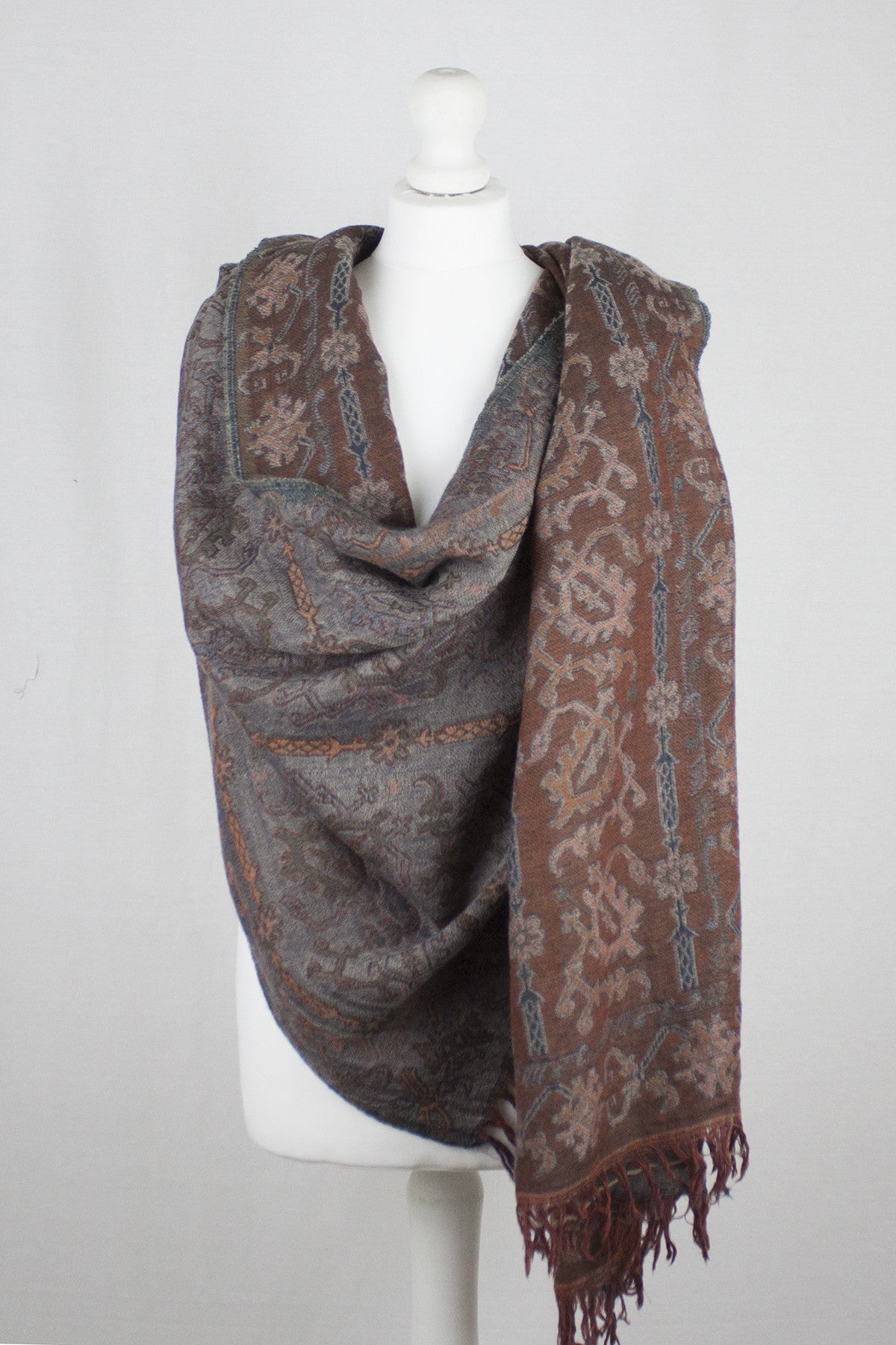 Jamdani Motif Jacquard Merino Wool Scarf - Grey Orange
