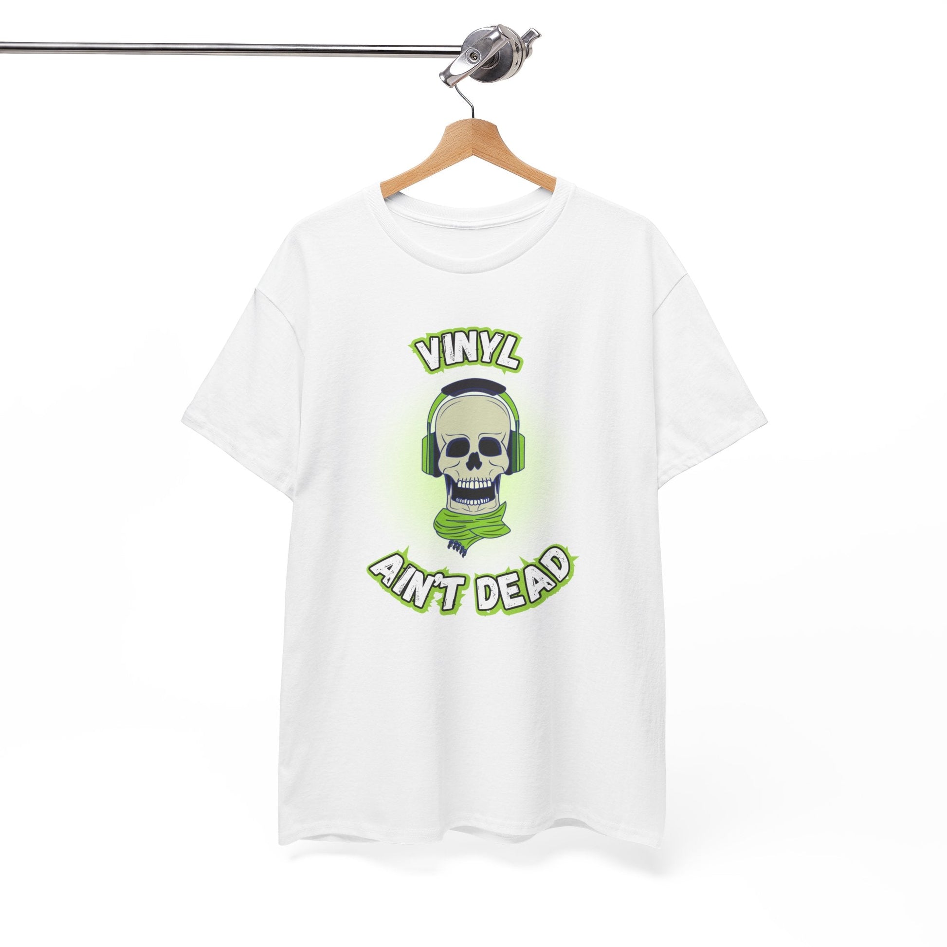 Vinyl Ain't Dead Headphones Men's T-Shirt