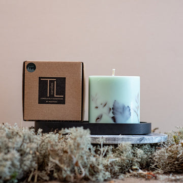 Hand-made Soy Wax Candle with Forest Scent - Mint Green