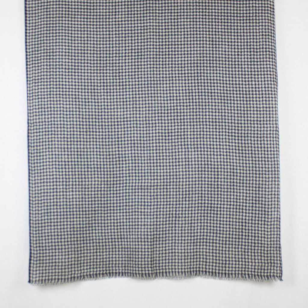 Reversible Hounds-tooth Merino Wool Scarf - White Black