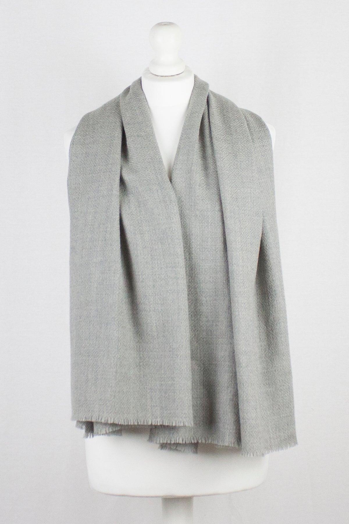 Diamond Weave Merino Wool Scarf - Ice Grey