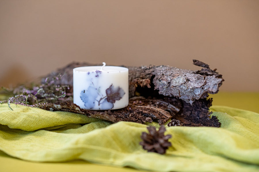 Hand-made Soy Wax Candle with Forest Scent - White