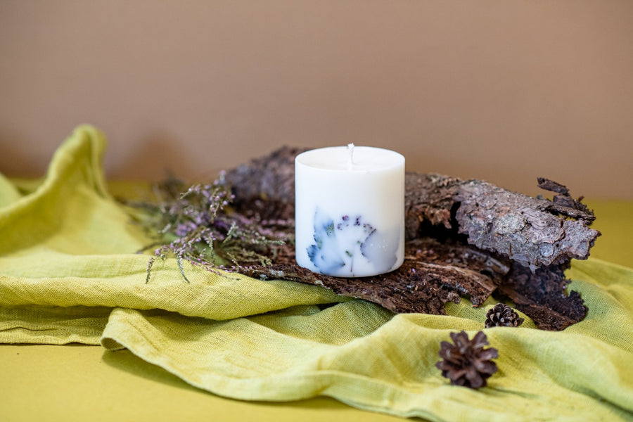 Hand-made Soy Wax Candle with Forest Scent - White