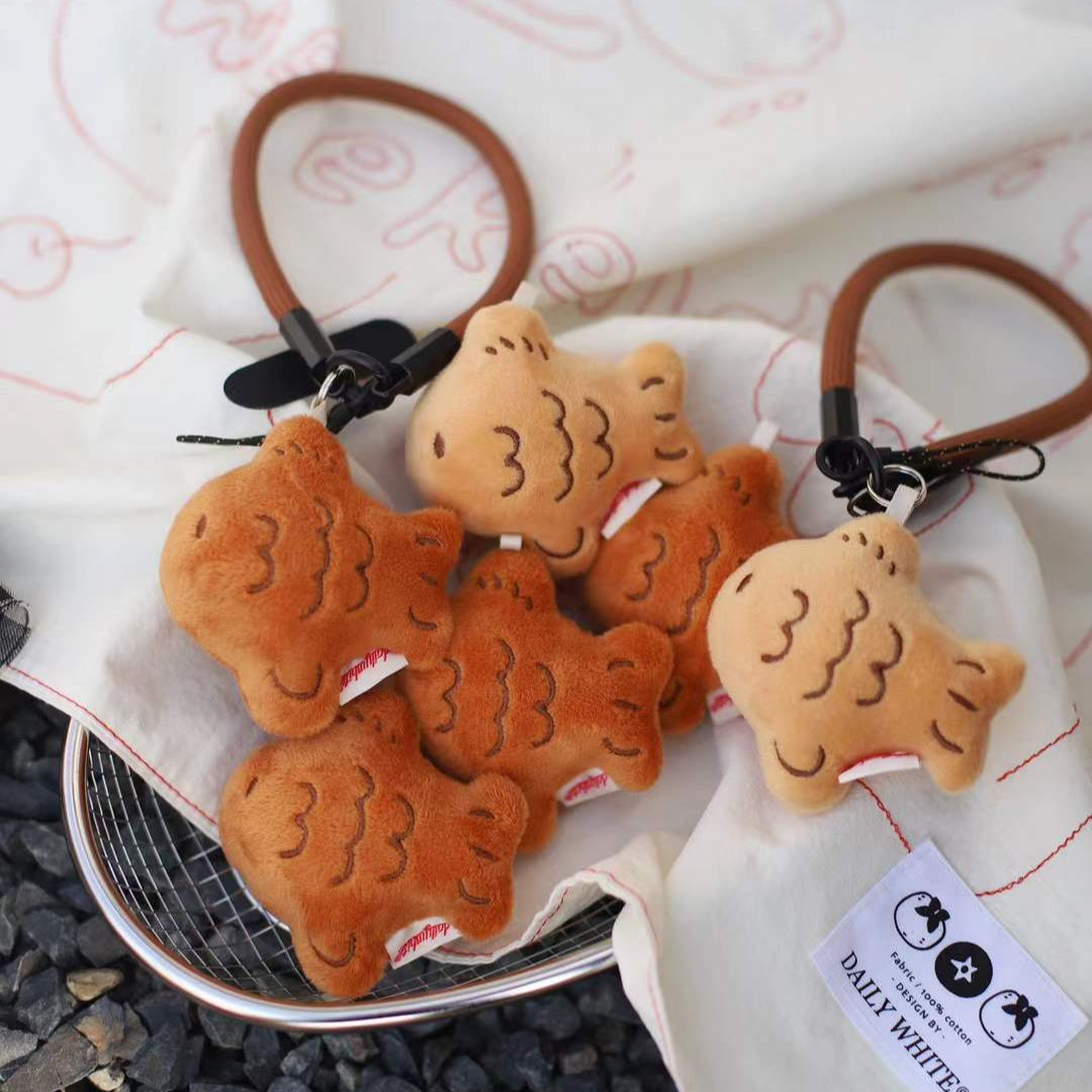 Mini Taiyaki Plush Bag Charm in White