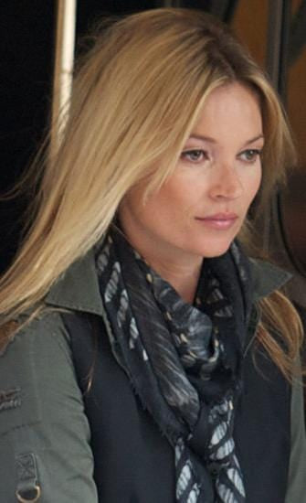 VASSILISA Scarf in Black Colour: Fur and Wolves Masks Print