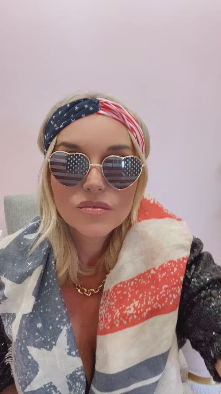 American Flag Beaded Pouch with Hearts