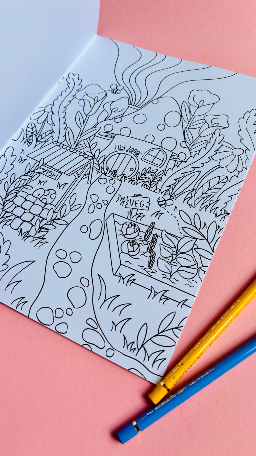 Fairy Colouring Book- Tiny Homes a Fantasy Colouring Book for Adults and Kids