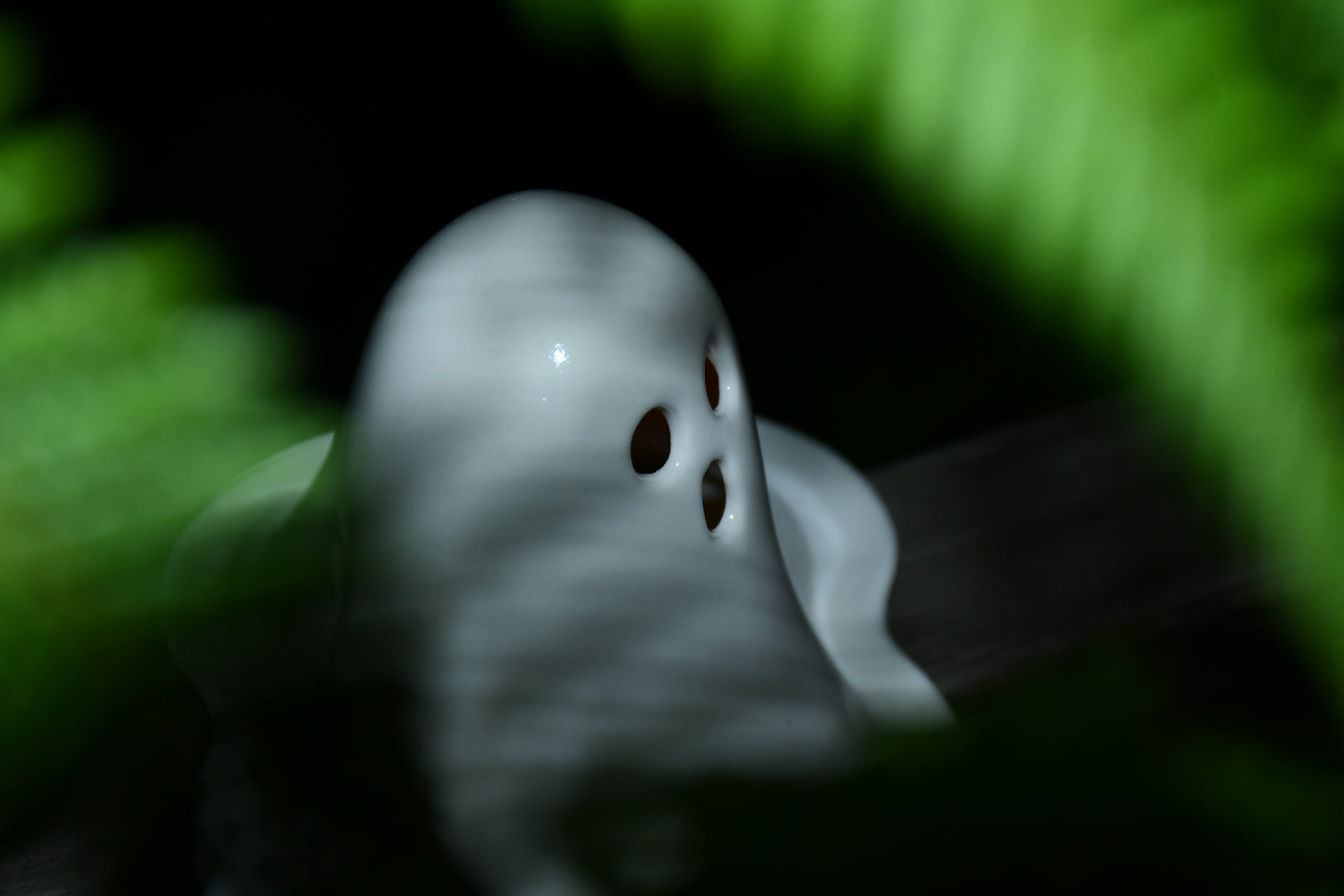 Ghost Tealight Holder (Unique tealight holder designed for halloween, translucent while lighting in the dark)