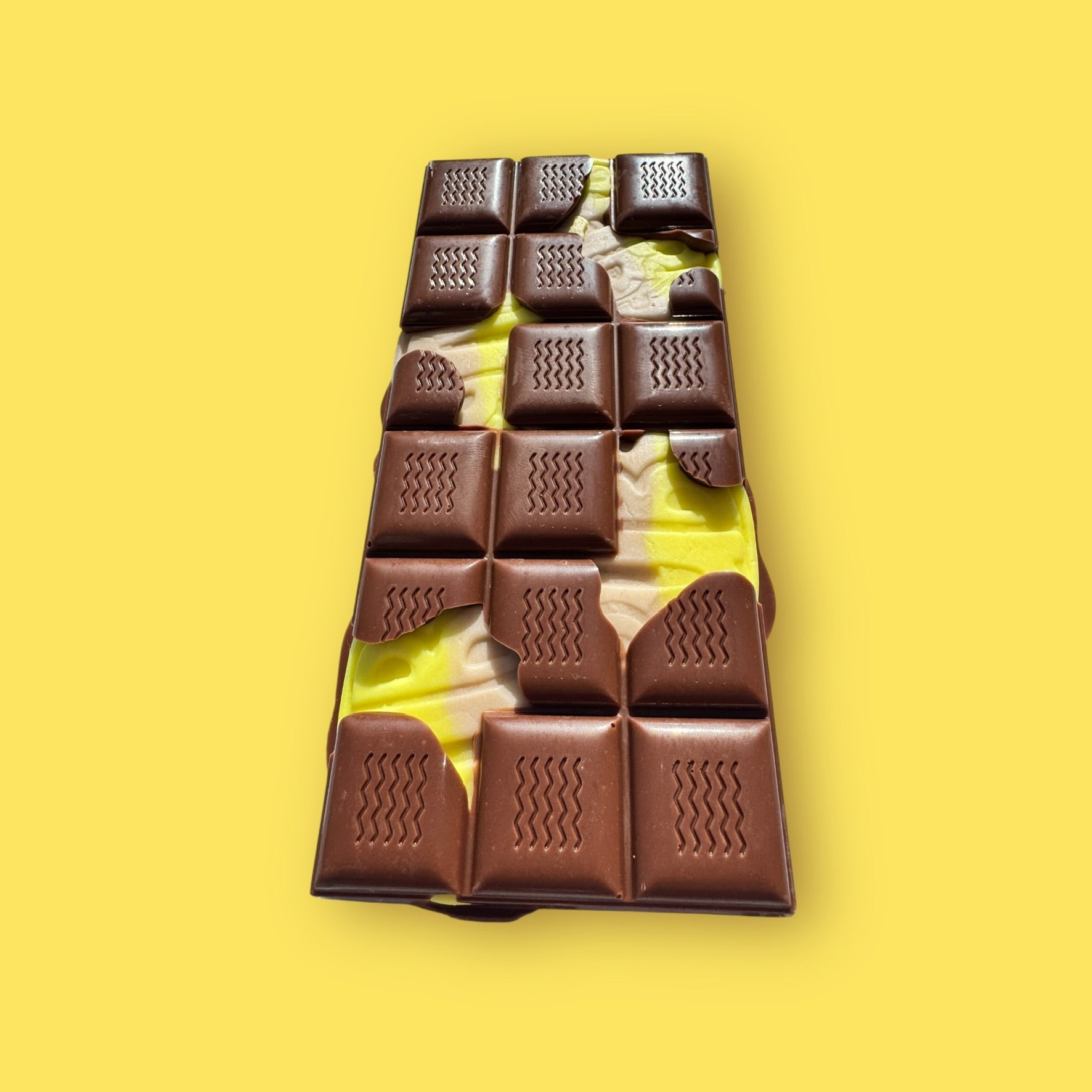 Milk Chocolate Bar with Banana and Caramel 145g