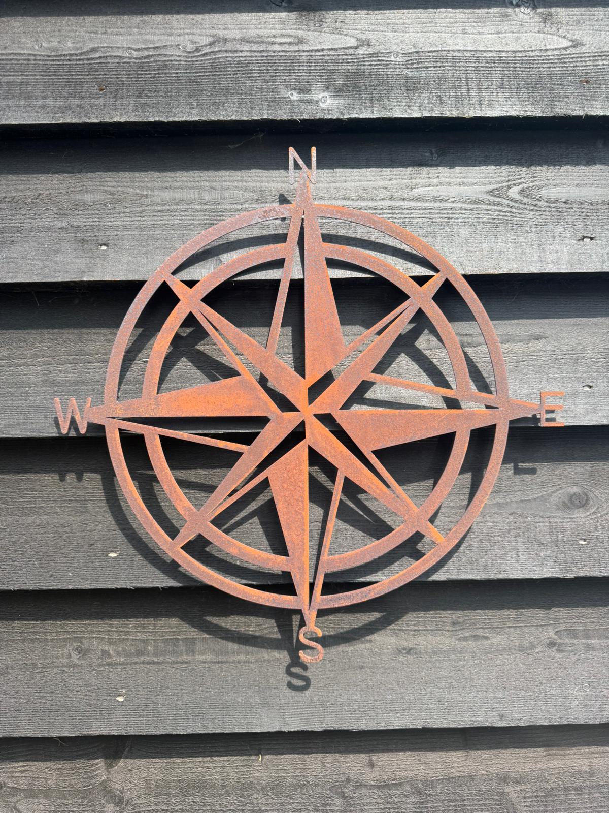 Rusty Compass Sign Wall Decoration