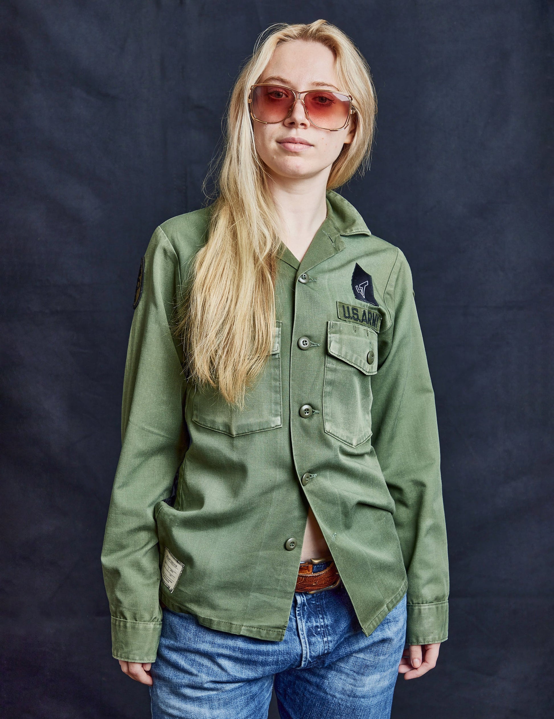 Party Back Shirt - Black Lace - Khaki