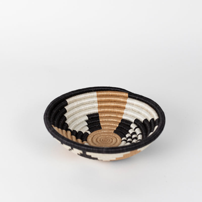Diversiform Woven Bowls in Natural Sisal