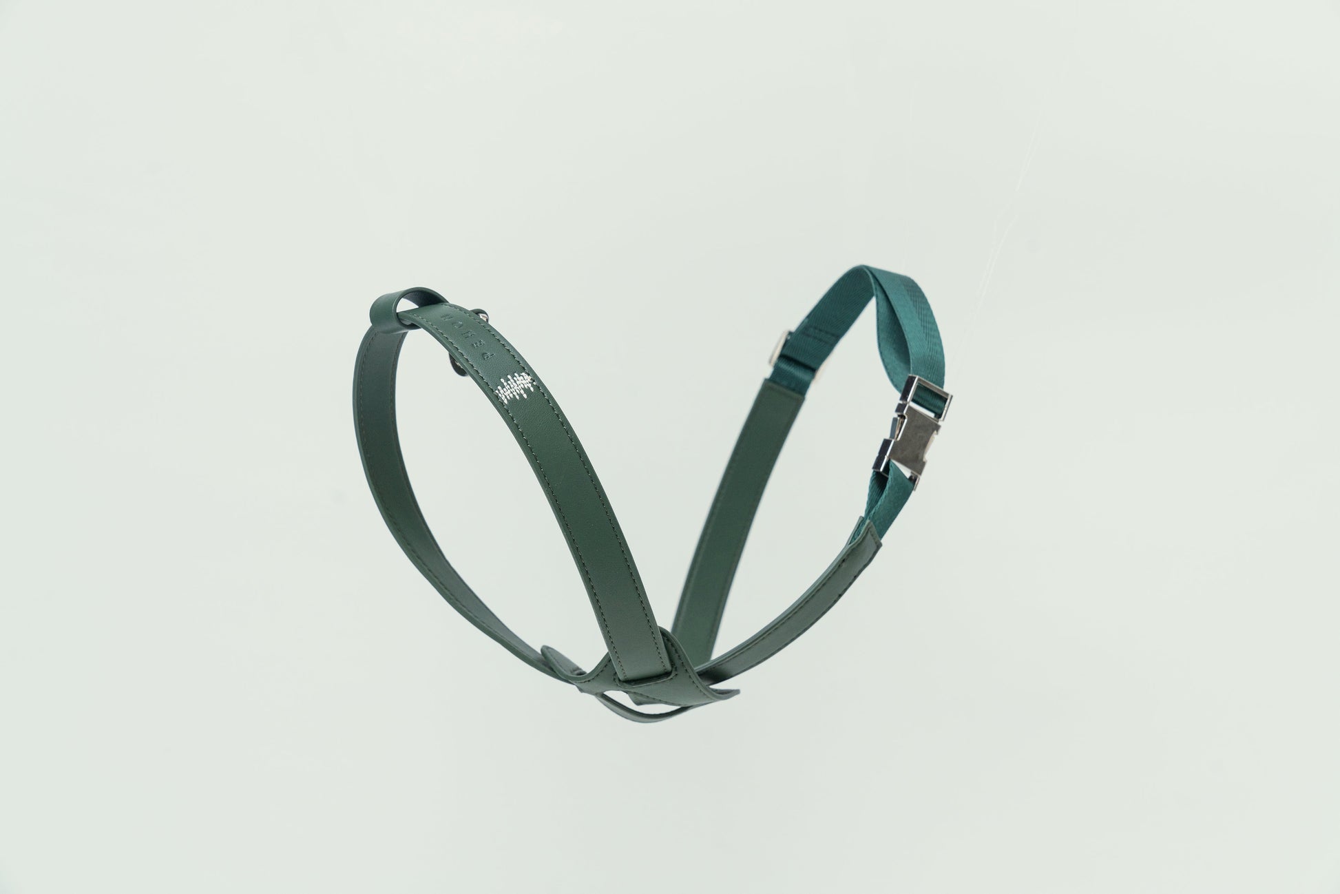 Pressure Release Harness in Green