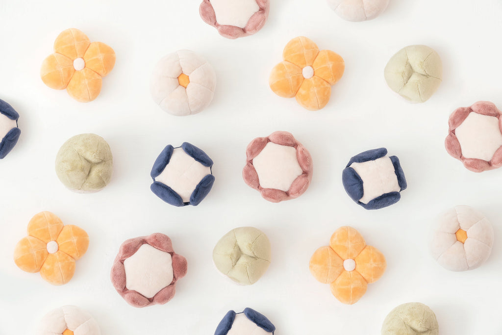 Paradise Rose Pet Toy with Hidden Treat Pocket