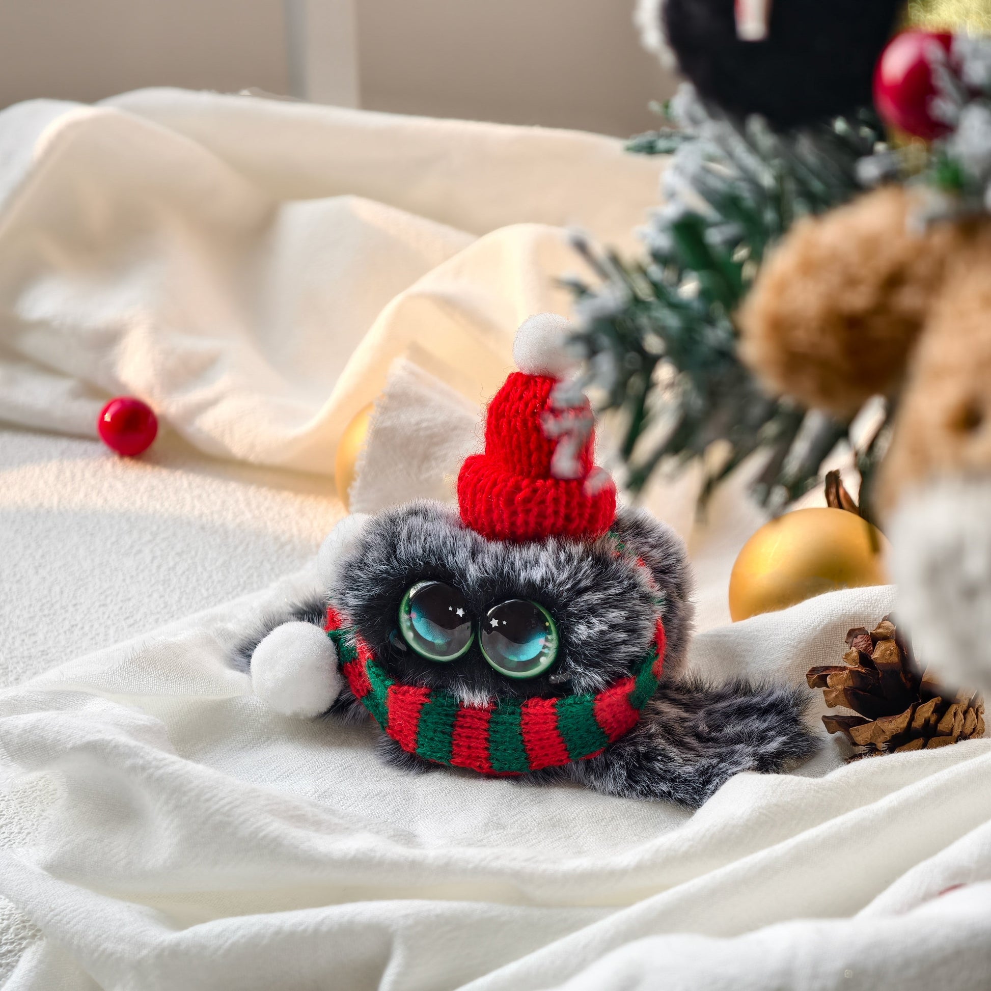 Snowball Spider Plush Toy