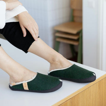 TOKU Brussels Slippers with Lambswool - Dark Green