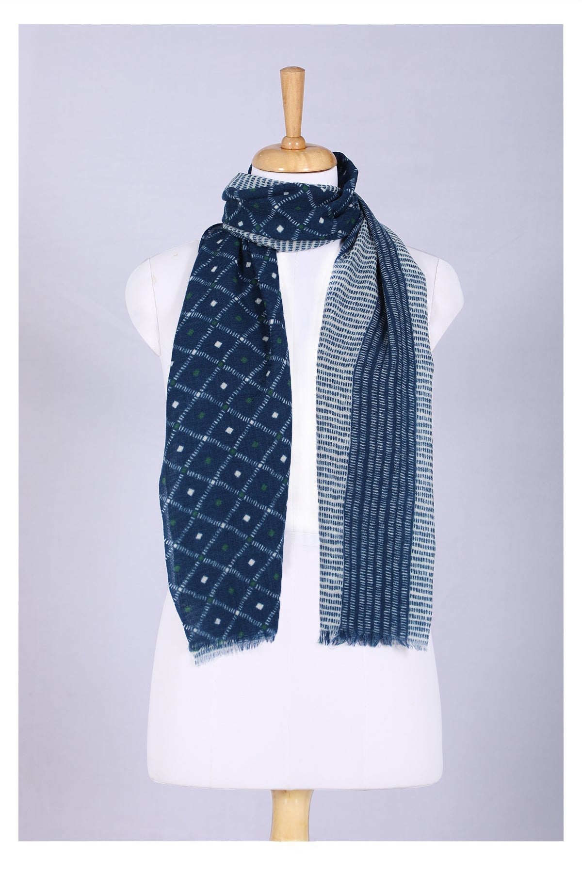 Indigo Elegance Wool Scarf - Blue | SVEŽElife