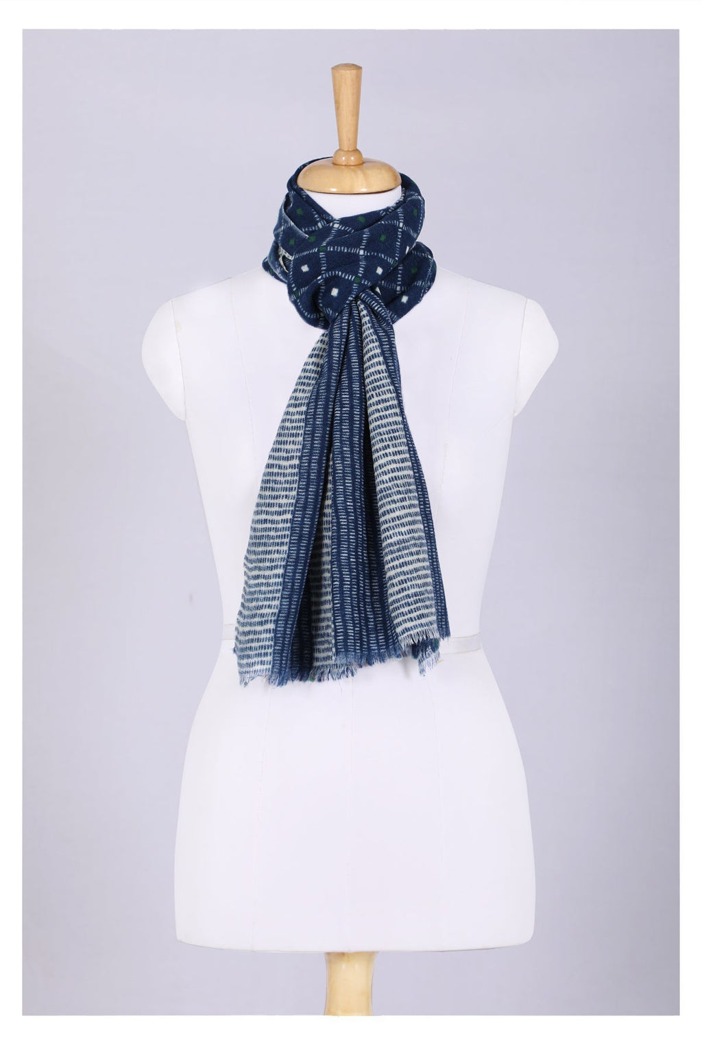 Indigo Elegance Wool Scarf - Blue | SVEŽElife