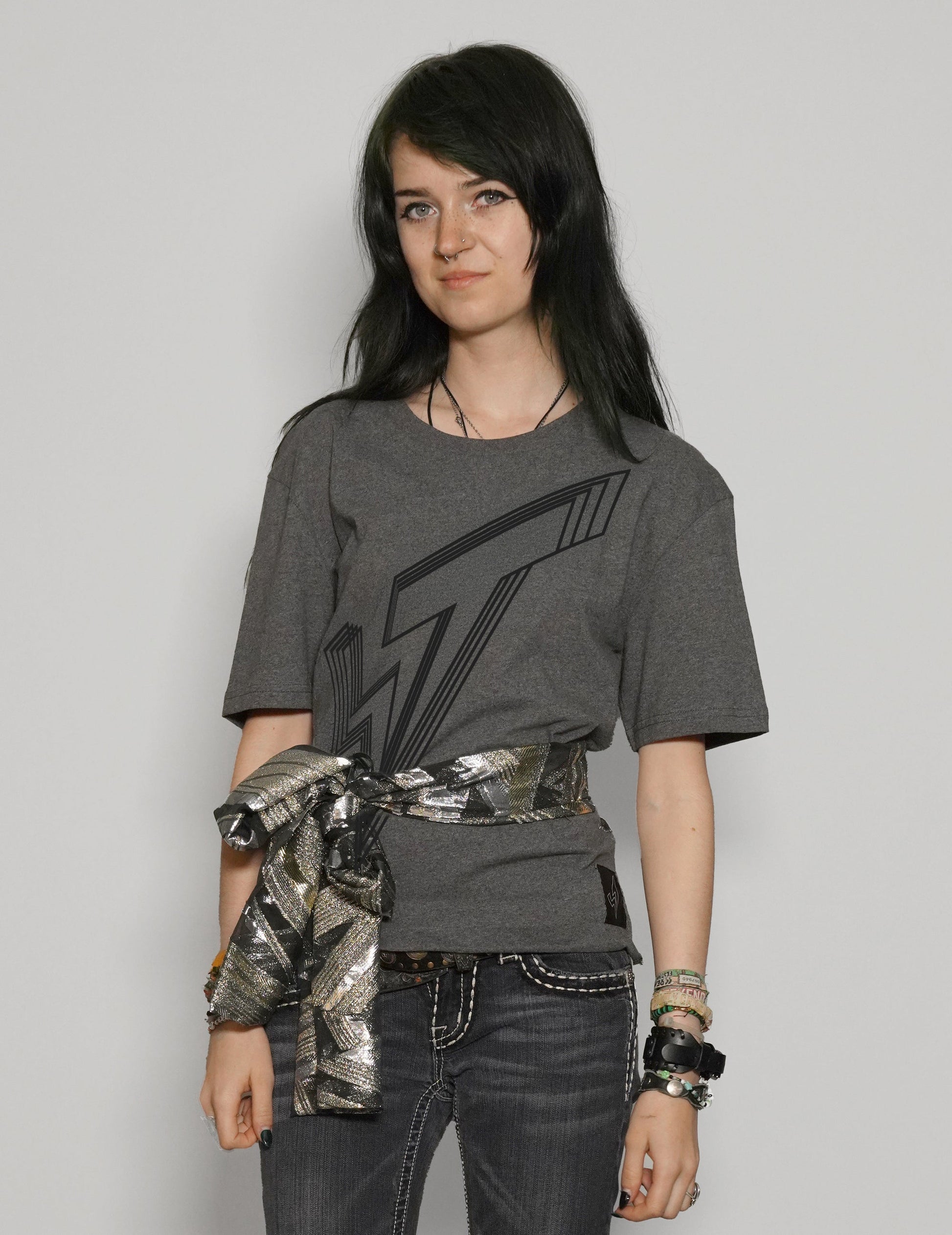 ST Lined Logo Tie-Tee in Grey with Silver Tie