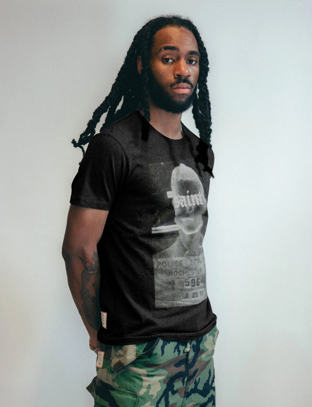 'Saint' T-Shirt in Black