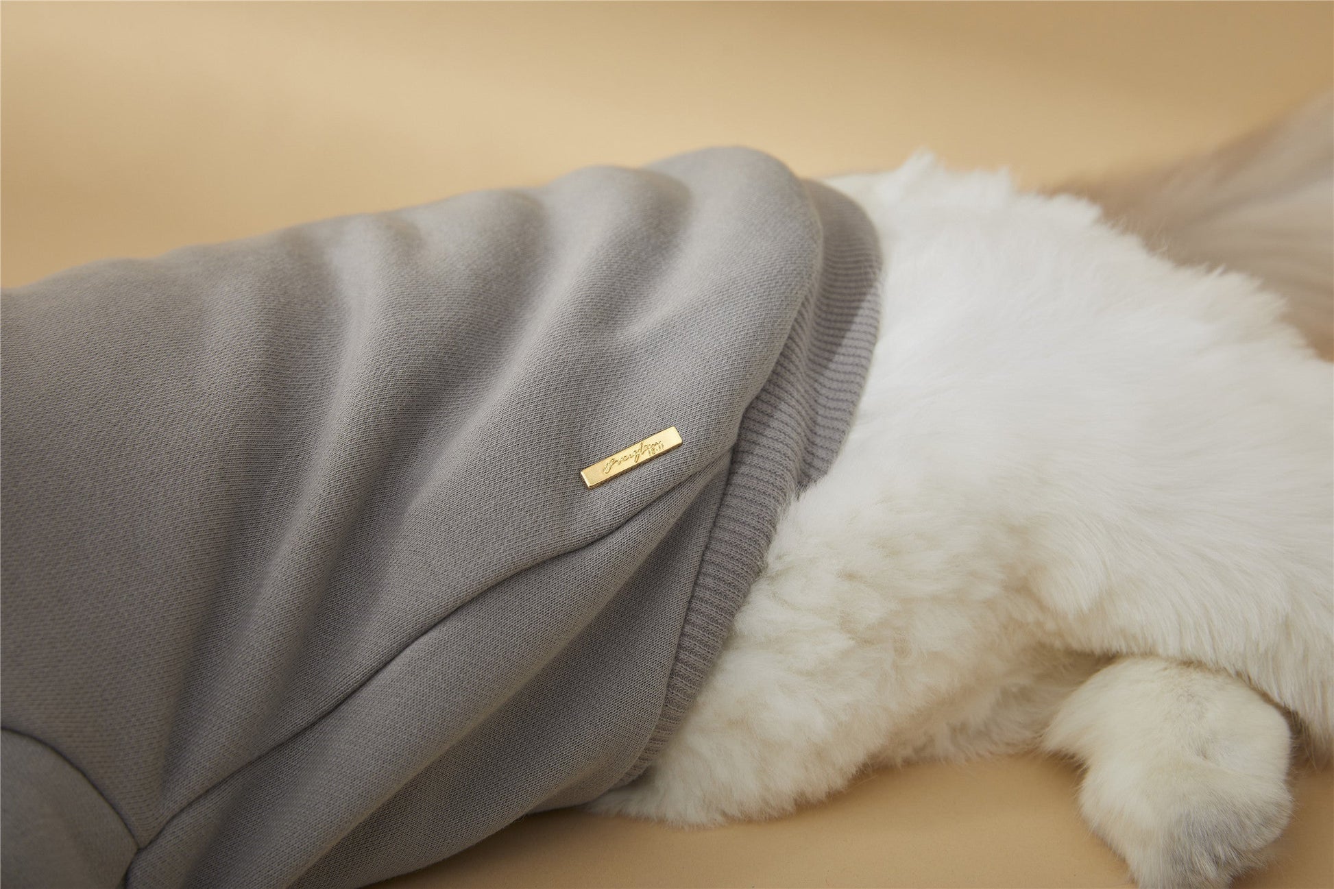 Classic Metal Buckle Sweatshirt