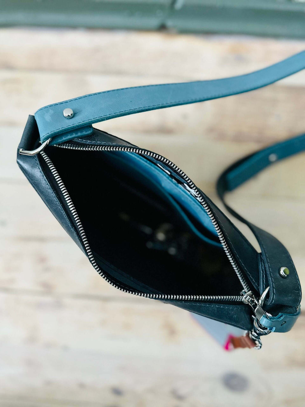 TORUST Adventure Bag – Secure, Stylish & Handcrafted by eleriinseim at www.brixbailey.com