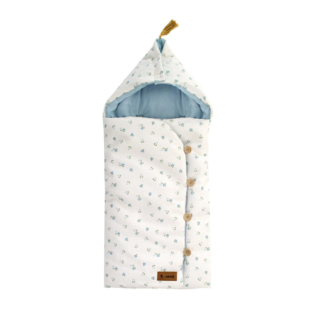 Baby Blanket Shawl with Hood – Warmth and Comfort from Birth