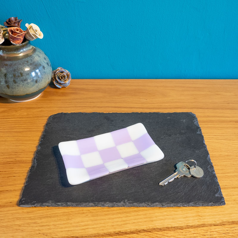 15x8cm Chequered White/Colour Medium Tray - Bullseye Collection